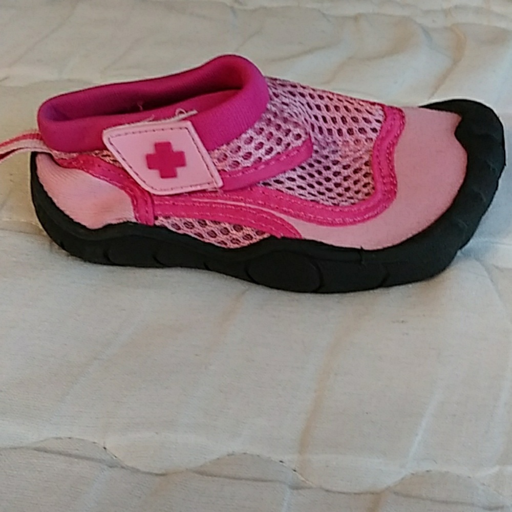 Water shoes